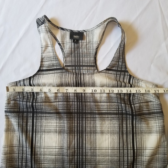 Mossimo Racerback Tanktop - Picture 6 of 7